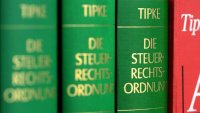 Das aktuelle Bild hat keinen Alternativtext. Der Dateiname ist: steuerrecht.jpg
